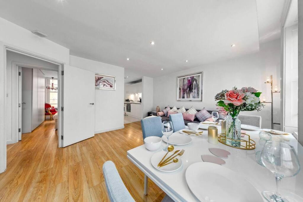 3 Bedroom Apartment In Haymarket Central London Sleep 10 Hy2 Zewnętrze zdjęcie