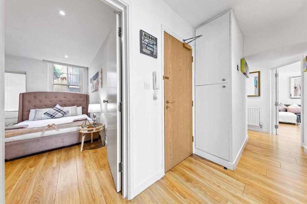 3 Bedroom Apartment In Haymarket Central London Sleep 10 Hy2 Zewnętrze zdjęcie