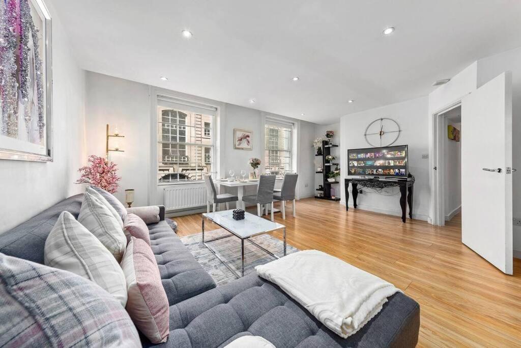 3 Bedroom Apartment In Haymarket Central London Sleep 10 Hy2 Zewnętrze zdjęcie