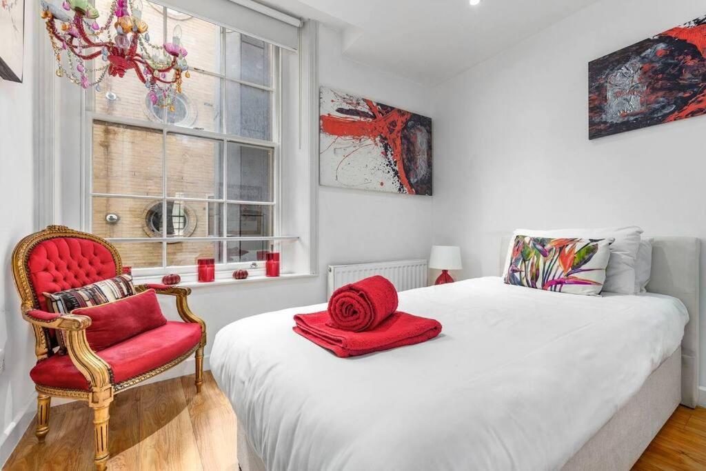 3 Bedroom Apartment In Haymarket Central London Sleep 10 Hy2 Zewnętrze zdjęcie